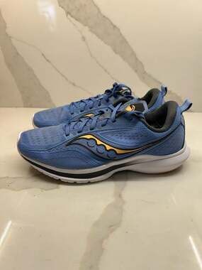 Saucony Kinvara 13 Women's Running Shoes Blue and Gold ( Size: 10)